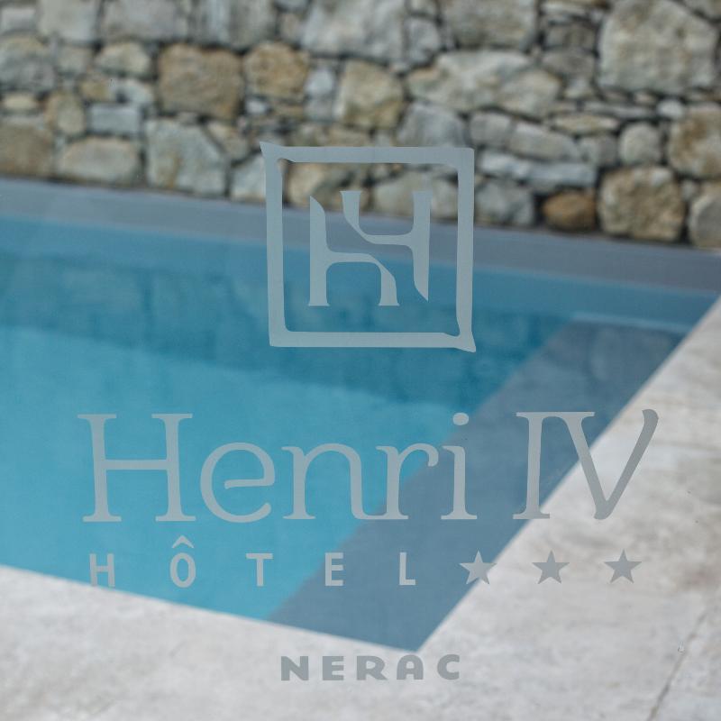 Hotel Henri IV เนรัค ภายนอก รูปภาพ